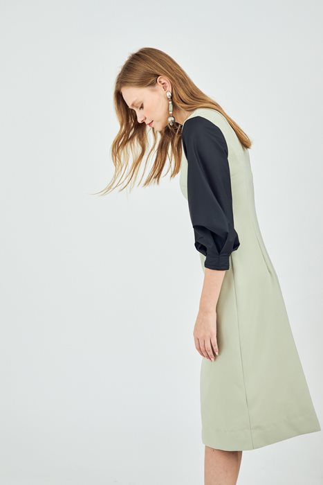 שמלת שרוולי עור בז