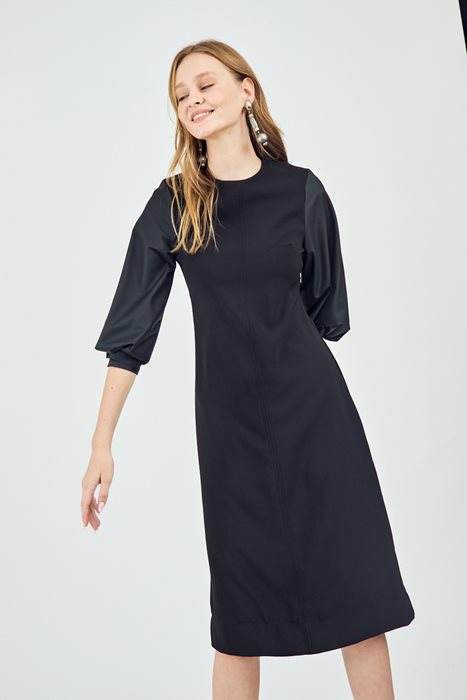 שמלת שרוולי עור שחור