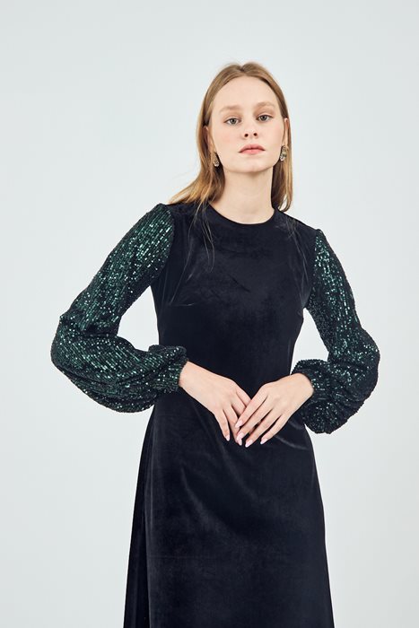 שמלת קטיפה פייטים ירוק