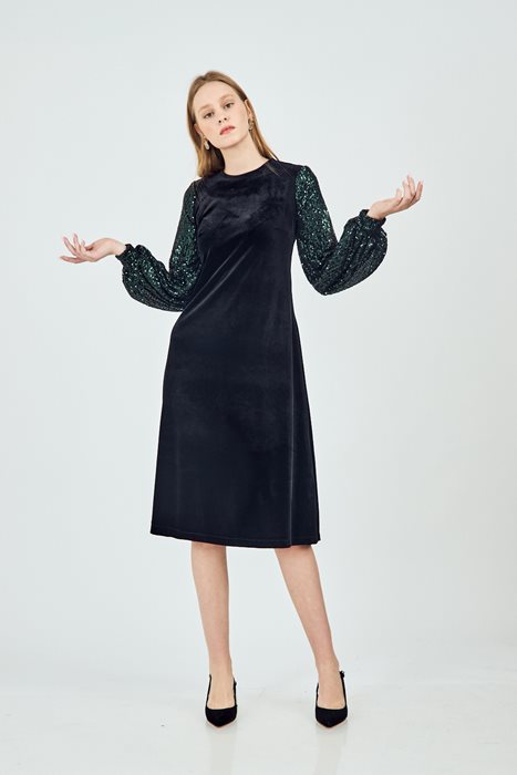 שמלת קטיפה פייטים ירוק