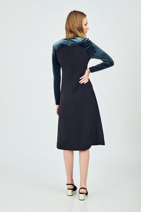 שמלת חצי קטיפה שחור ירוק