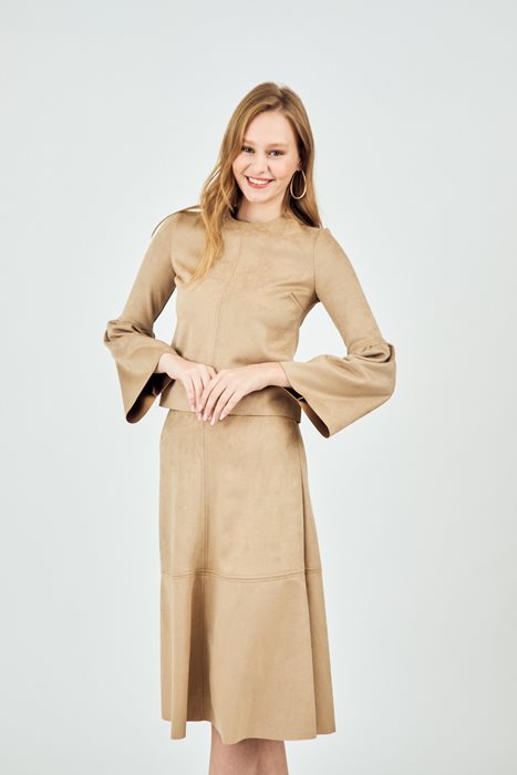 חולצת זמש בז' (סט)