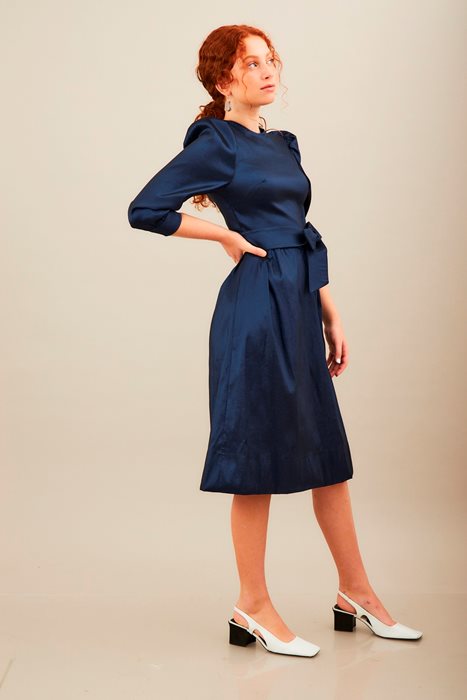 שמלת טפט כחול עמוק