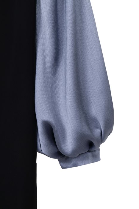 שמלת אורגנזה בשרוול תכלת