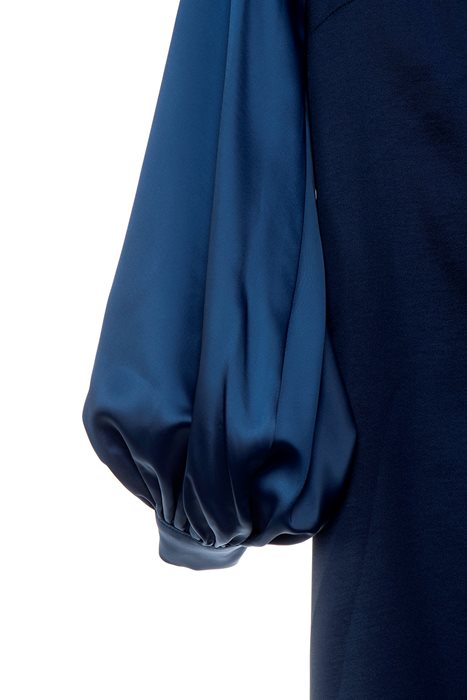 שמלת סאטן אפרט כחול