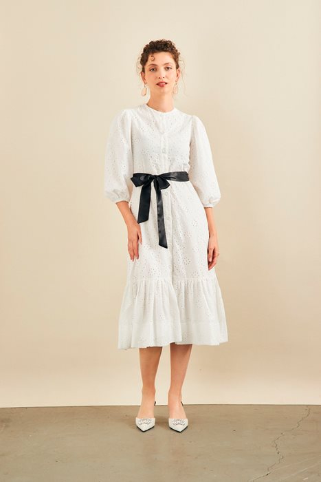 שמלת כותנה תחרה וחגורה לבן