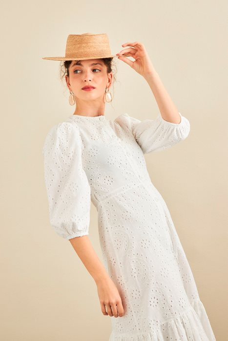 1 שמלת כותנה תחרה וחגורה לבן