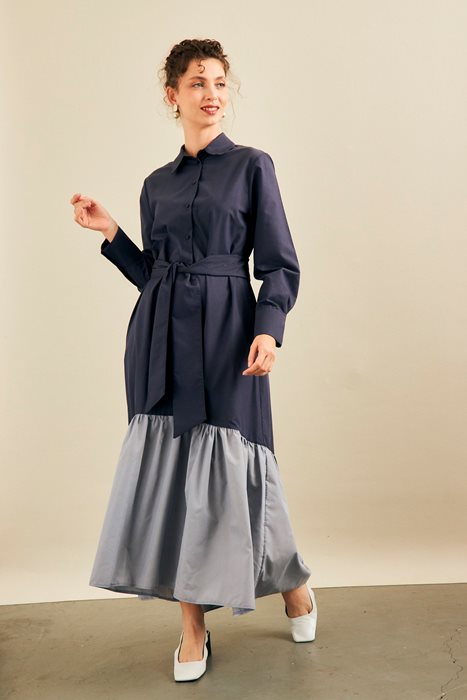 שמלת צווארון מידי עם קומה למטה