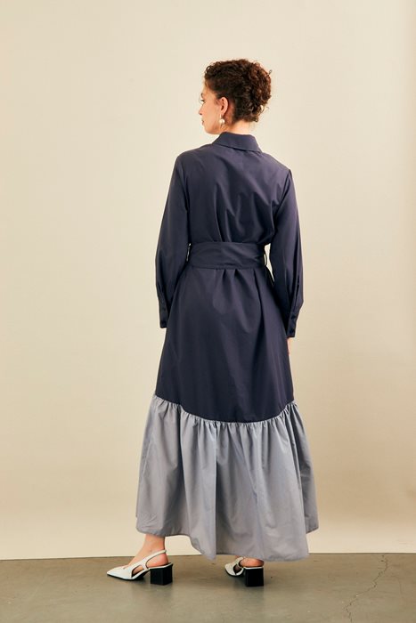 שמלת צווארון מידי עם קומה למטה