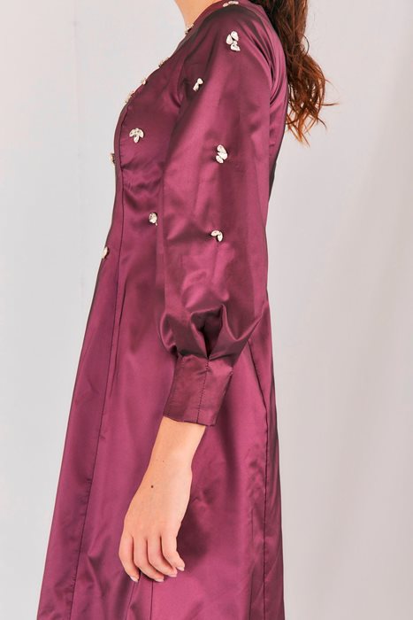 שמלת טאפט ואבנים סגול ארגמן