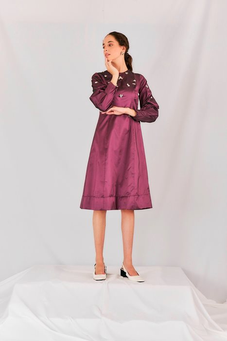 שמלת טאפט ואבנים סגול ארגמן