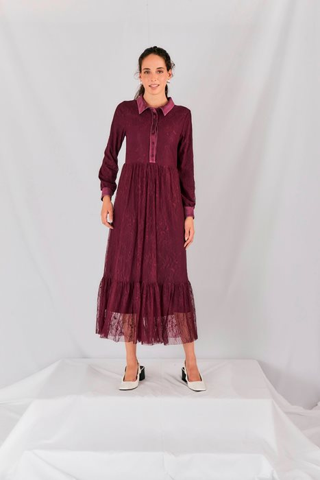 שמלת תחרה וצווארון קטיפה סגול ארגמן