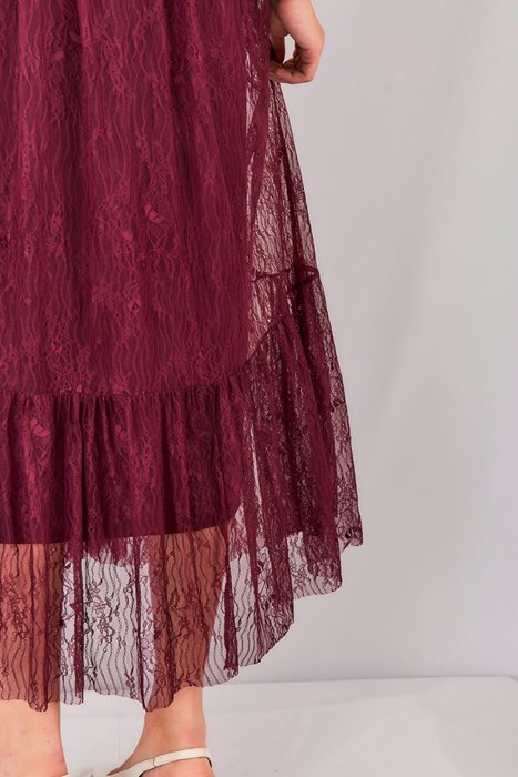 שמלת תחרה וצווארון קטיפה סגול ארגמן