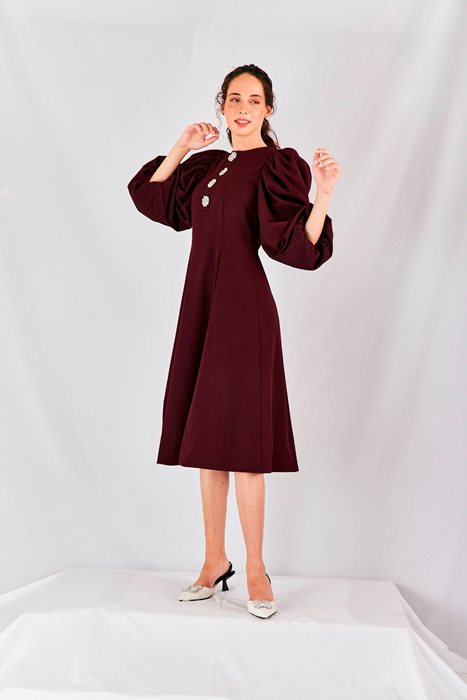 שמלת שרוולים תפוחים ויהלומים בורדו