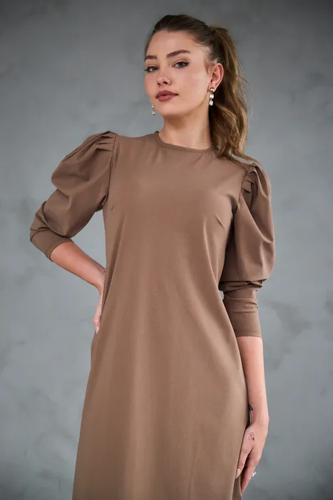 שמלת נצנץ חום בהיר