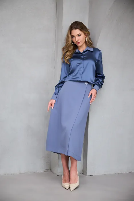 סט חולצה סאטן וחצאית כחול