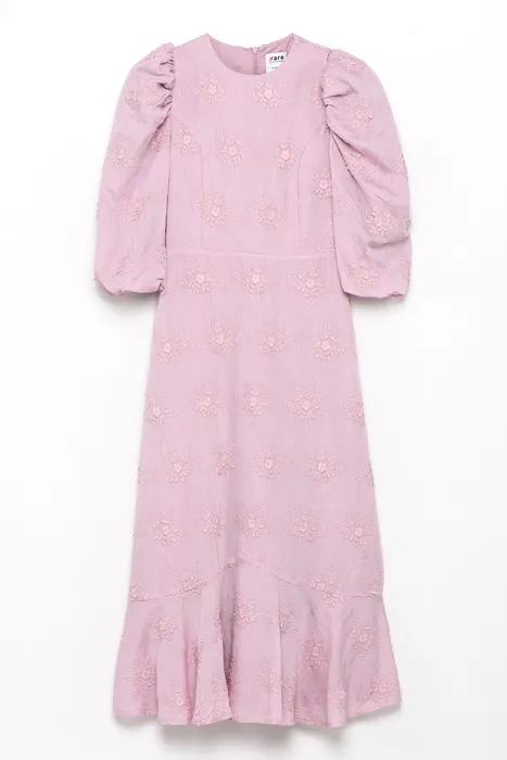 שמלת פרחים ריקמה מידי סגול-ורוד