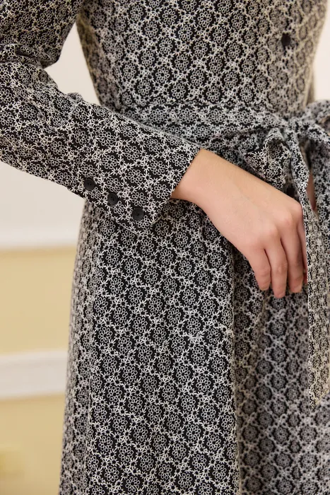 שמלת רקמה מידי שחור