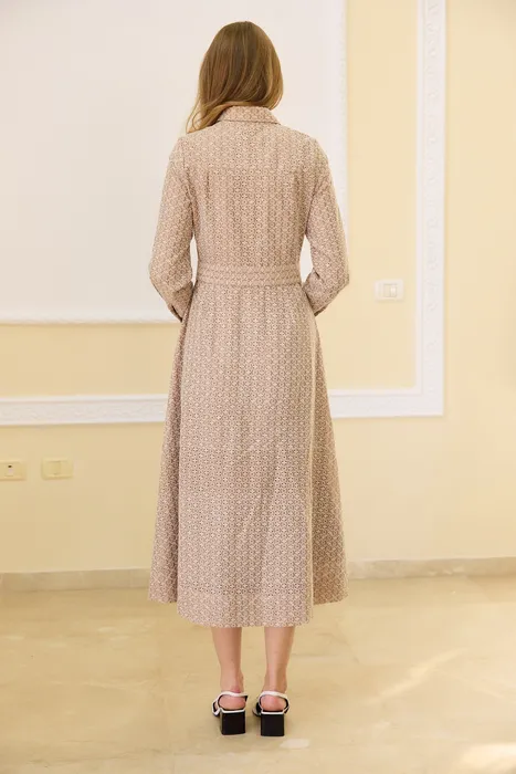 שמלת רקמה מידי בז'