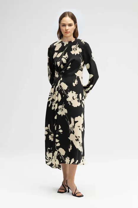 שמלת סאטן פרחים שחור-לבן