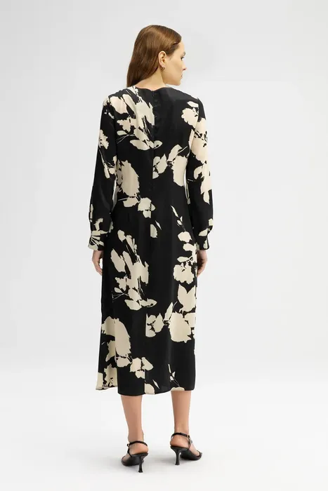 שמלת סאטן פרחים שחור-לבן
