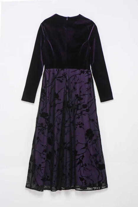 שמלת שיפון עם קטיפה סגול