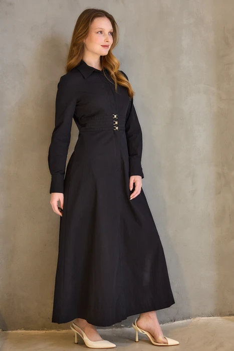 שמלת מידי עם חגורות שחורה