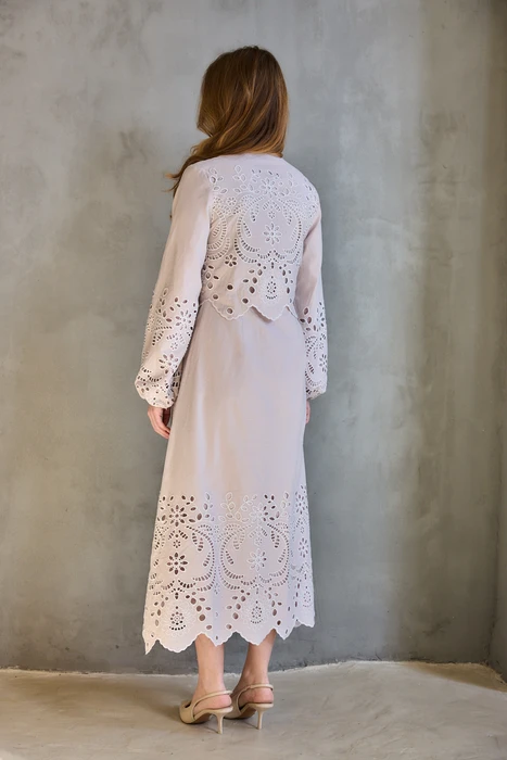 שמלת כותנה תחרה בז' בהיר