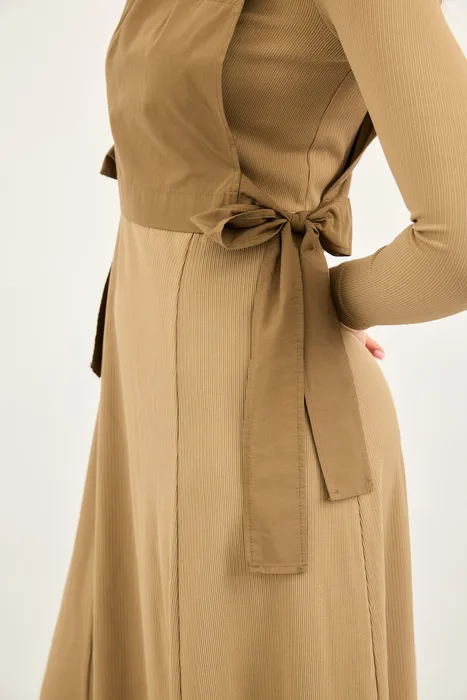 סט סריג עם עליונית כותנה קשירה חום מוקה