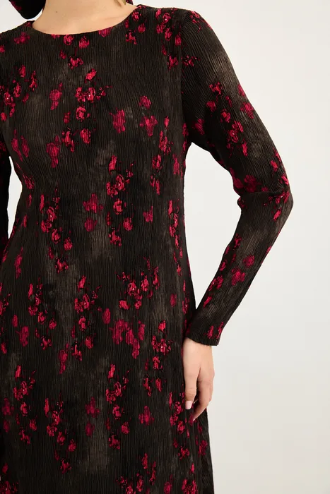 שמלה כיווצים פליסה אפור עם כתמים ירוק