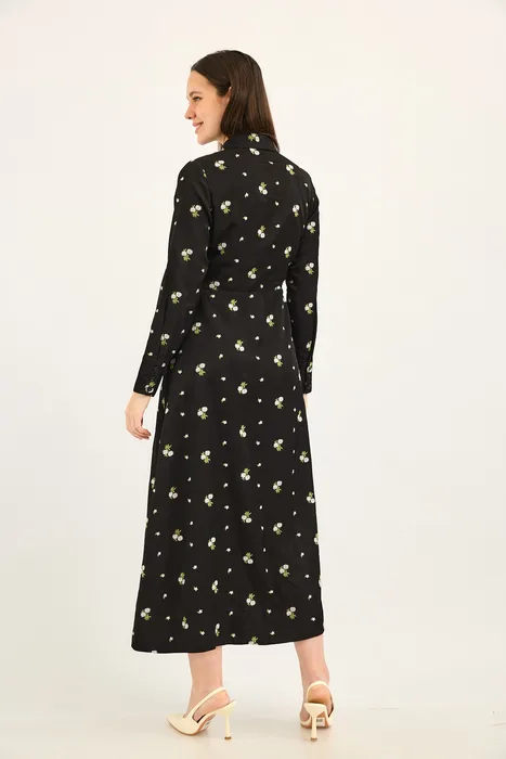 שמלת צווארון מידי שחור עם פרחים רקמה