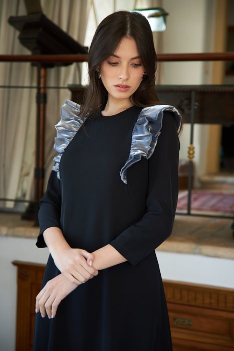 שמלת אורגנזה בכתף כסוף